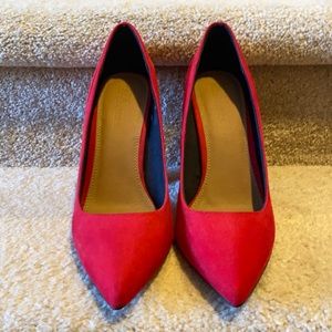 Red heels size 9 (wide width)